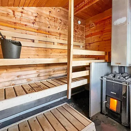 Rukan Taikavuosselin Helmi 8 B By Interhome