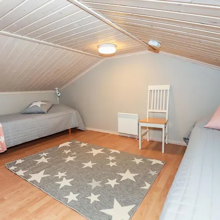 펜션 Rukan Taikavuosselin Helmi 8 B By Interhome 루카